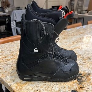 Black Burton Ruler Snowboard Boots